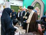 تجلیل از خانواده‌ شهدای جنگ رمضان با حضور نماینده دفتر آیت‌الله العظمی سیستانی